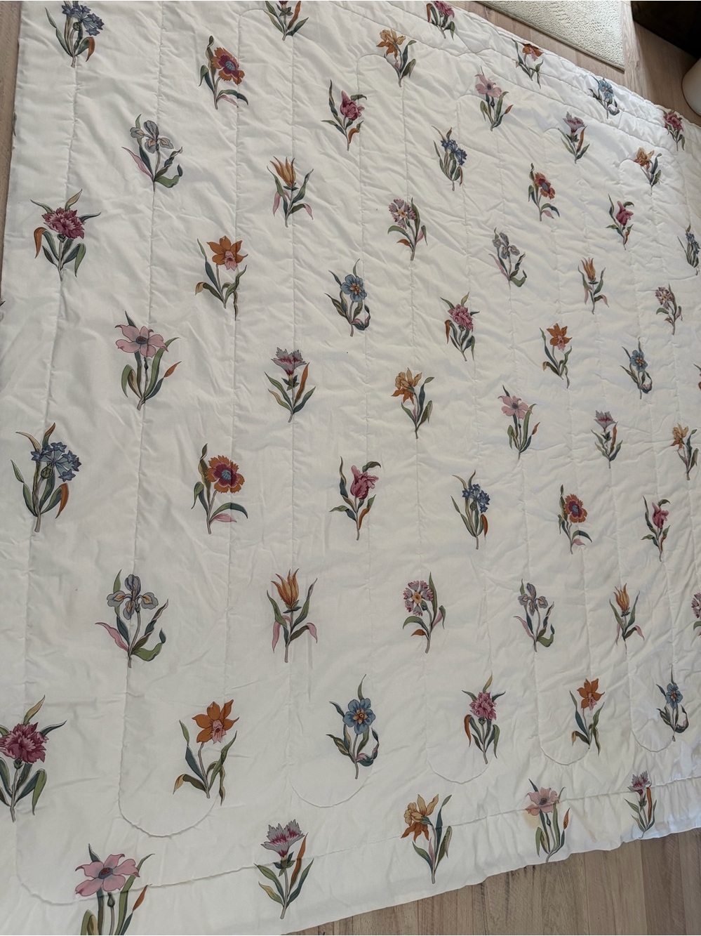 Matex 90’s Vintage floral White Bedspread w/ pillowcases
